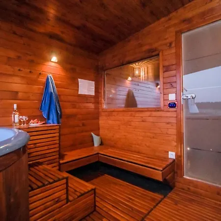 Zacisze W Ogrodku Dom Z Balia I Sauna Ogrodek