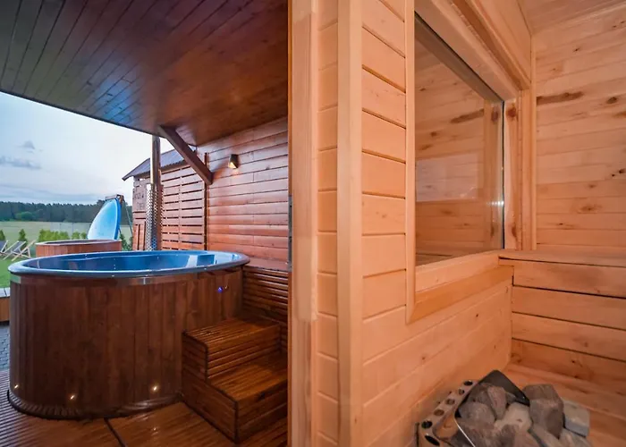 Zacisze W Ogrodku Dom Z Balia I Sauna Вилла