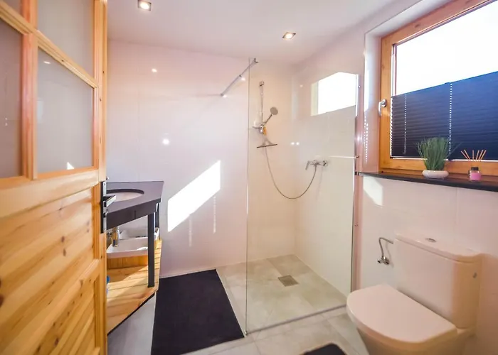 Вилла Zacisze W Ogrodku Dom Z Balia I Sauna